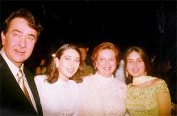 Randhir Kapoor with family