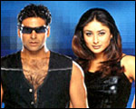 Akshay Kumar and Kareena Kapoor in Ajnabee